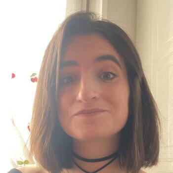 Babysitter Gijón: Lucia