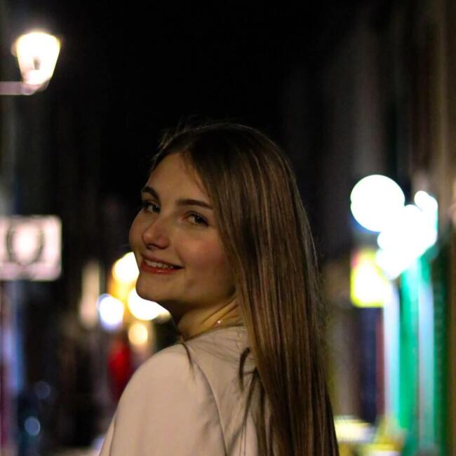 Babysitter in Amiens: Zina