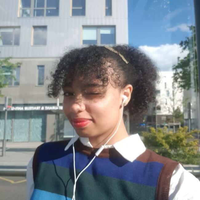 Babysitter in Lyon: Jeorena