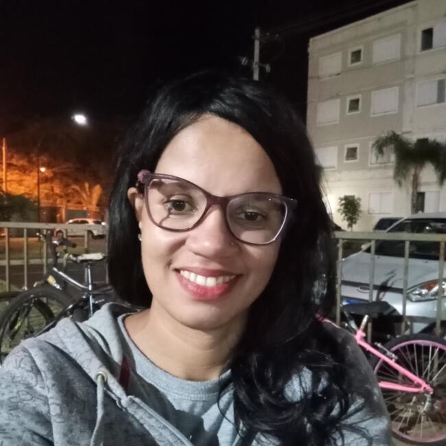 Babysitter in Ribeirão Preto: Roberta