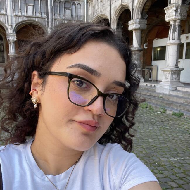 Babysitter in Liège: Dilek
