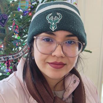 Babysitter in Madison: Sara