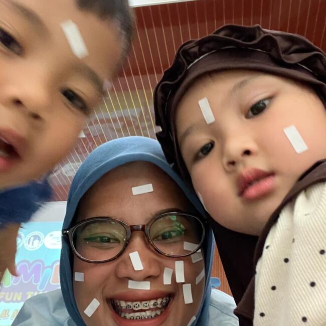 Babysitting job in Tasikmalaya: Eren