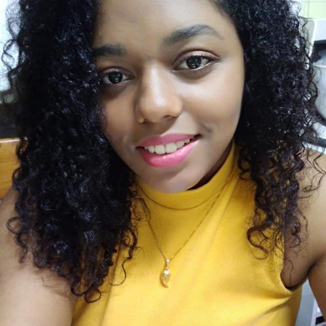 Babá em Suzano: Stefane