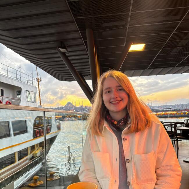 İstanbul bölgesinde bebek bakıcısı: Marie