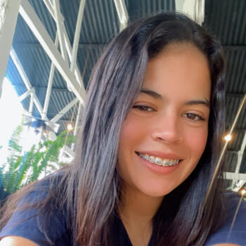 Babysitter in Cartago: Camila