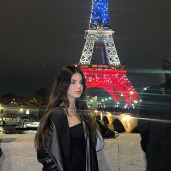 Babysitter em Paris: Mari