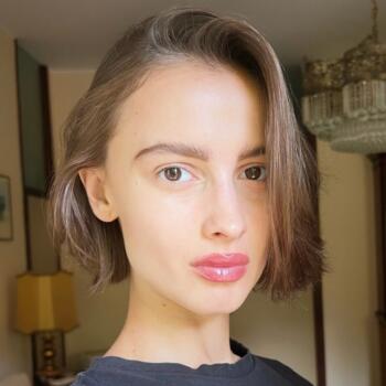 Babysitter in Paris: Anita