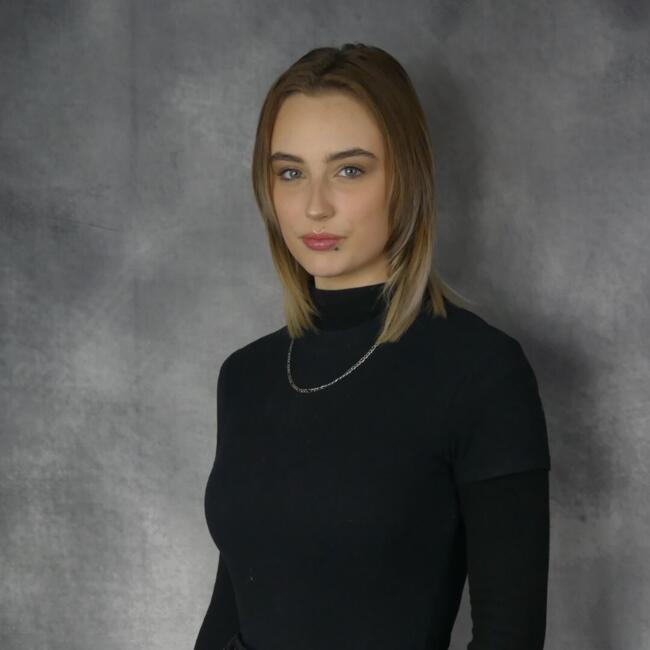 Babysitter in Vertou: Camille