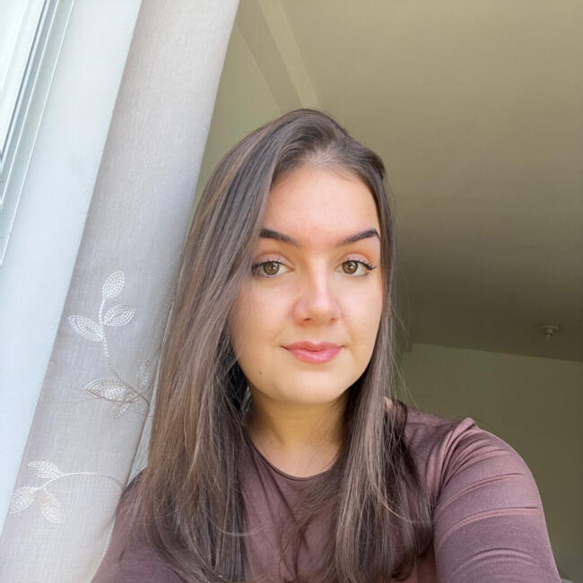 Babá em Curitiba: Bruna