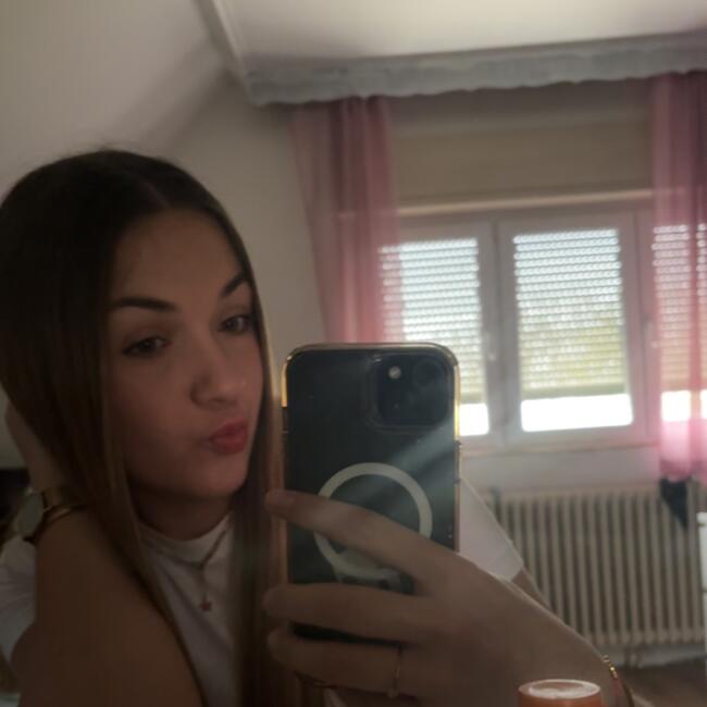 Babysitter in Longwy: Sasha