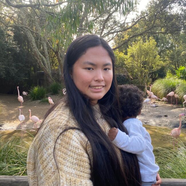 Babysitter in Auckland: Angela