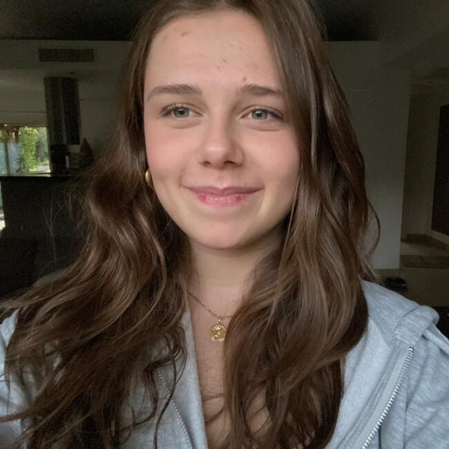 Babysitter in Lambesc: Amelie