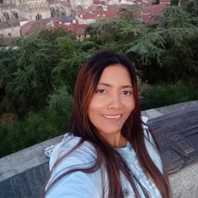 Nanny in Burgos: Maryenis