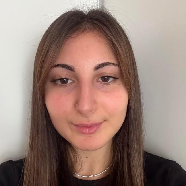 Babysitter in Tradate: Aurora