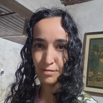 Babysitter in San Carlos: Lorena