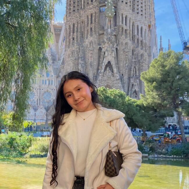 Babysitter in Sitges: Melany