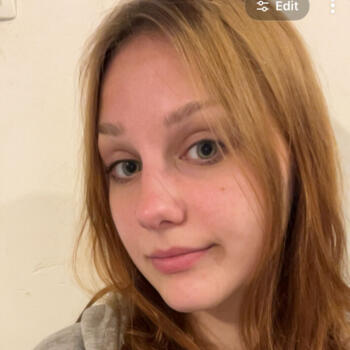 Babysitter Rožna Dolina: Lea
