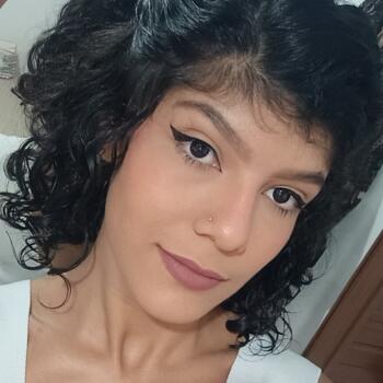 Babysitting job in Águas Lindas de Goiás: babysitting job Yasmin