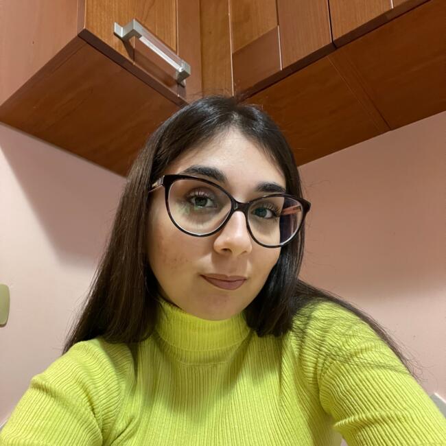 Babysitter in Pescara: Francesca