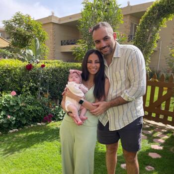 Babysitting job in Melbourne: babysitting job Atef