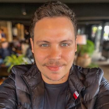 Emprego de babá em Gramado: emprego de babá Caio