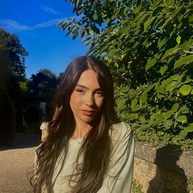 Babysitter in Saultain: Pauline