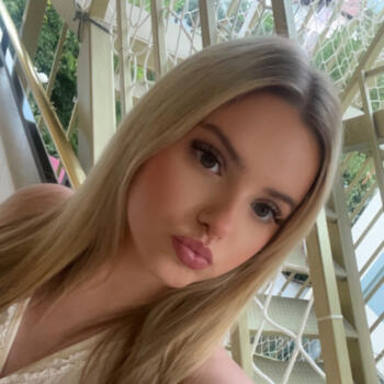Babysitter a Birmingham: Elle-Mae