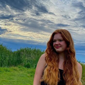 Babysitter in Csévharaszt: Csenge