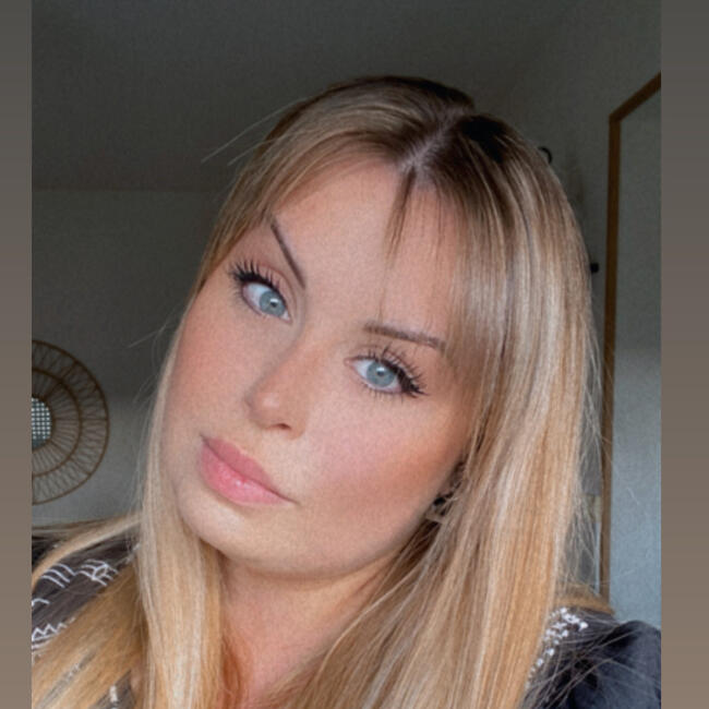 Babysitter in Angers: Lou-Ann