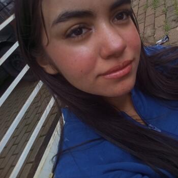 Babysitter in Uberlândia: Kamylla