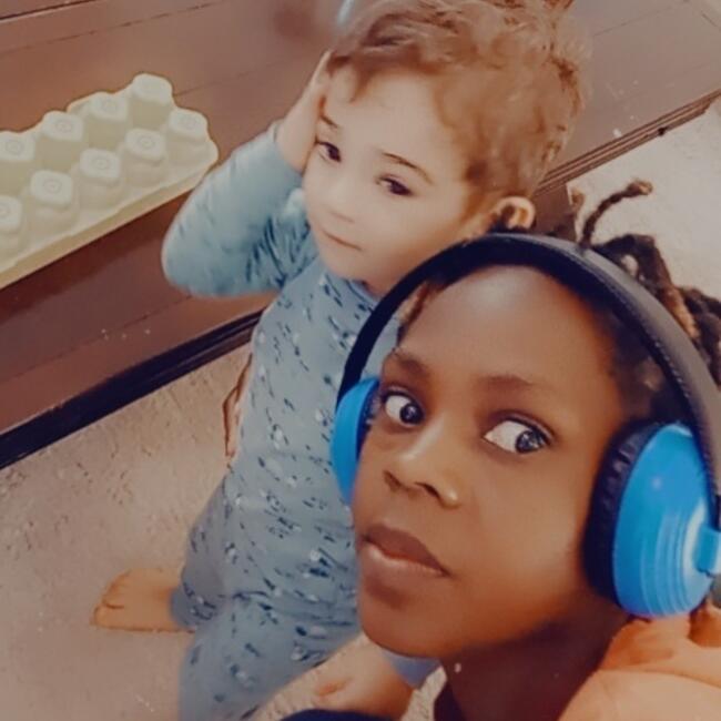 جليسة أطفال في دبي: Kyobutungi