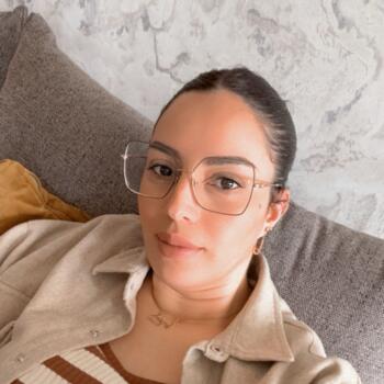 Babysitter in Bolbec: Dounia