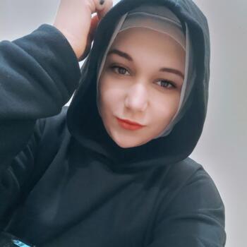 جليسة أطفال في منصورة: Nada