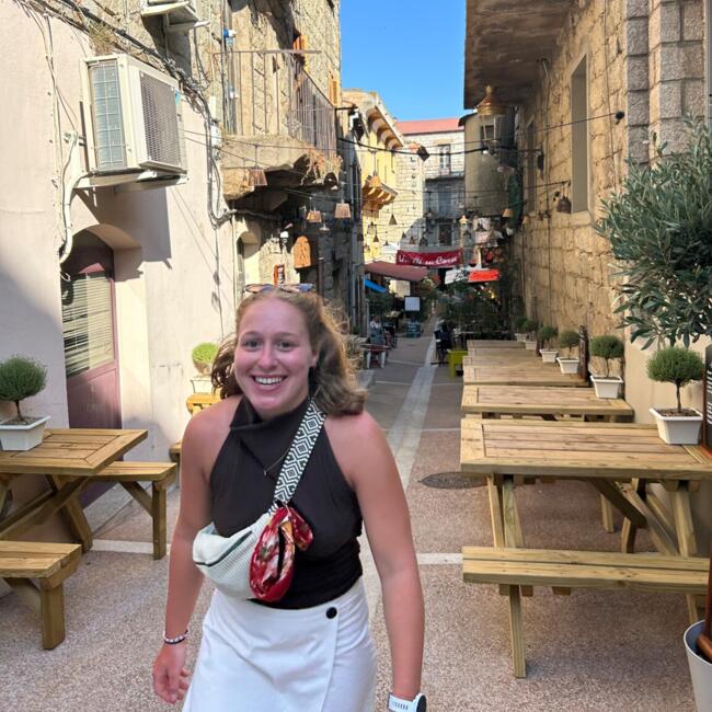 Babysitter in Cugnaux: Lea