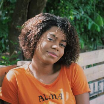 Babá em Recife: Maria