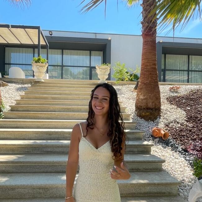 Babysitter em Penafiel: Mara