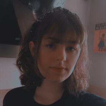 Babysitter in Biache-Saint-Vaast: Camille