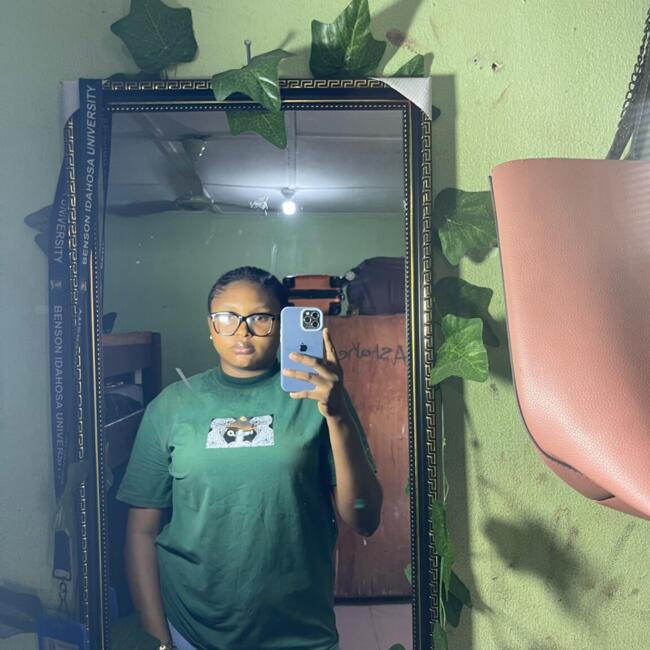 Babysitter in Benin City: Vanessa