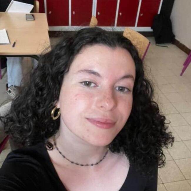 Babysitter in Auderghem: Camille