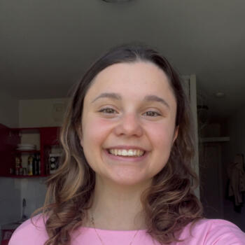 Babysitter in Bron: Margot