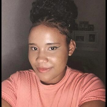 Babysitter in Paulista: Emelly