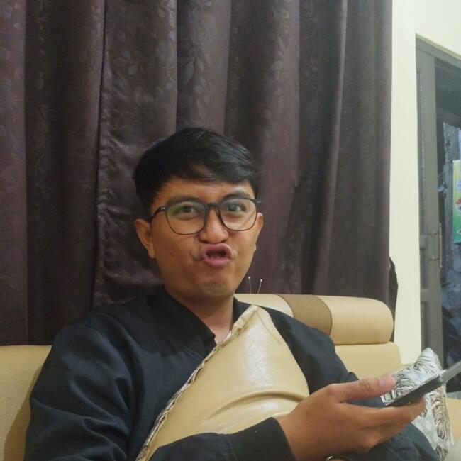 Babysitting job in Malang: Ema