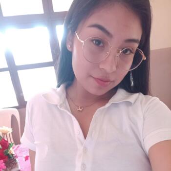 Babysitter in Santa Cruz: María