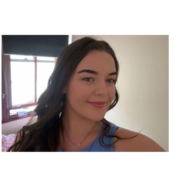 Babysitter in Cairns: Sandra