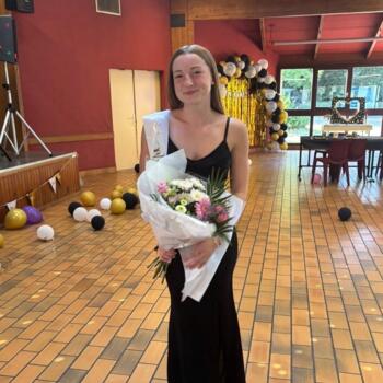 Nanny in Tours: Emma