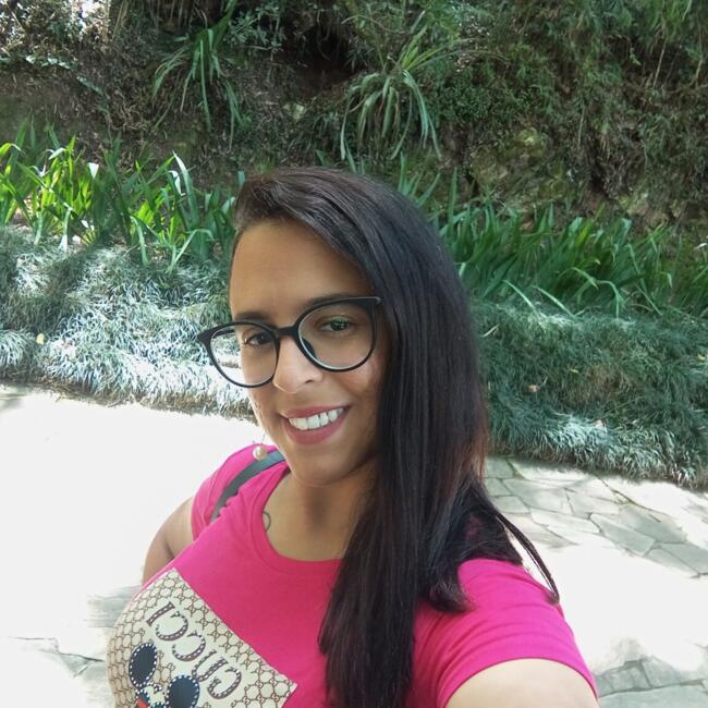 Babysitter in Pouso Alegre: Lygia