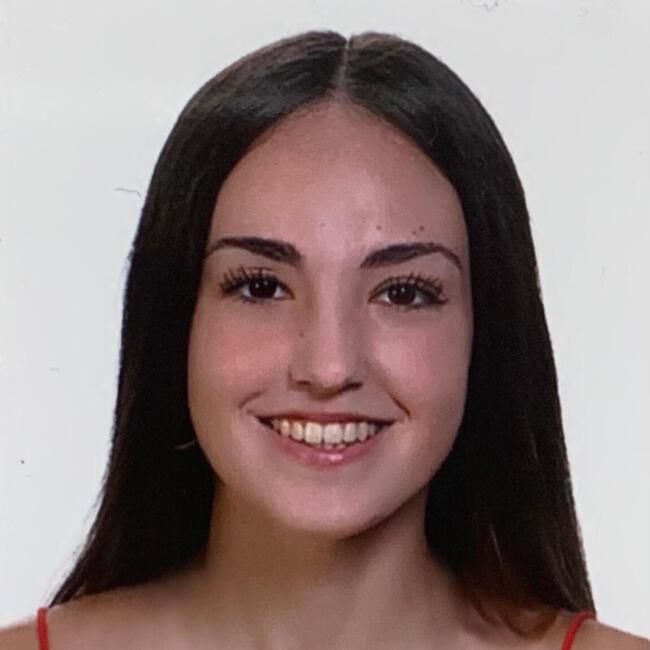 Babysitter in Seville: Andrea