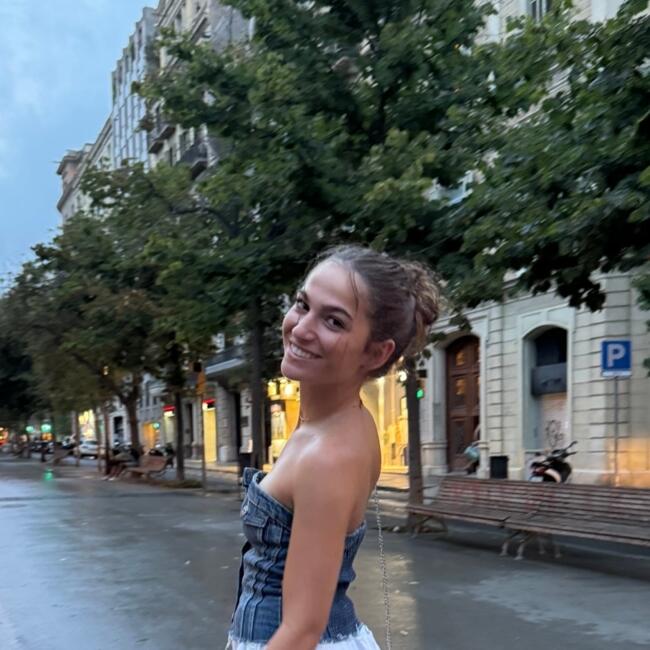 Canguro en Barcelona: Cam