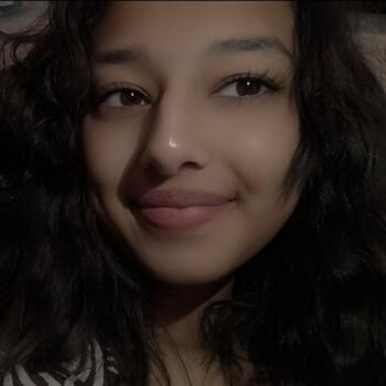 Babysitter in Birmingham: Maya